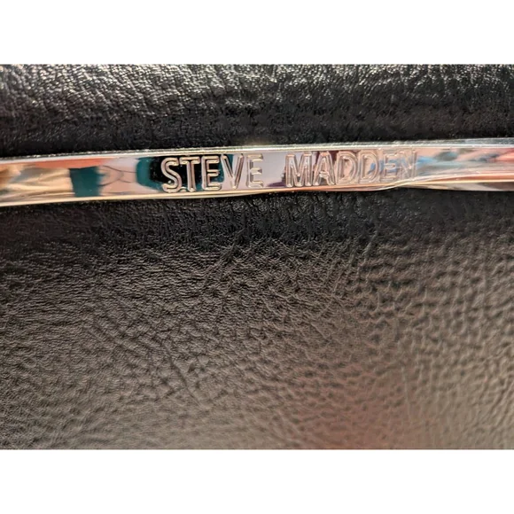 Women's Steve Madden Black Faux Leather Wristlet One Size - Picture 3 of 10